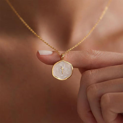 ✨Collier Croix Minimaliste en Acier Inoxydable – Émail Nacré, Hypoallergénique, 3 Couleurs Douces