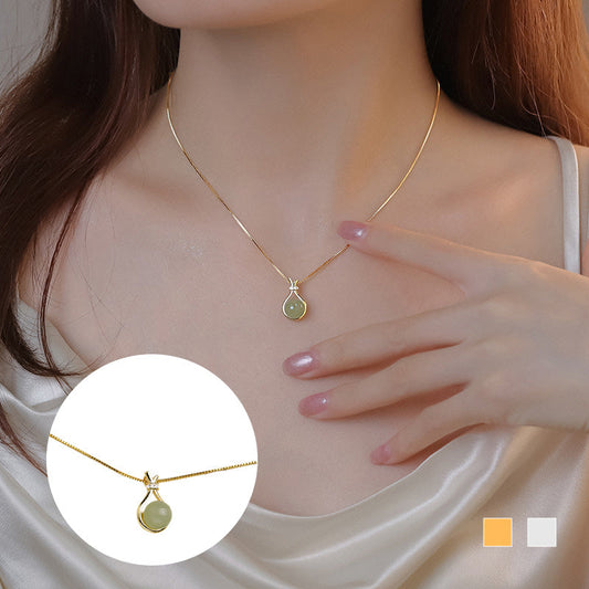 Collier avec pendentif en jade de Hetian, d'une grande élégance